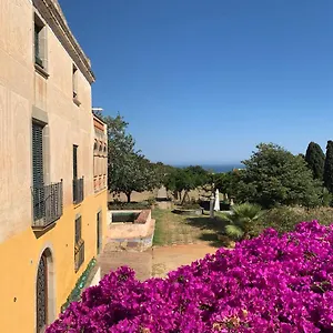 Couette-café Casadella, Premia De Dalt